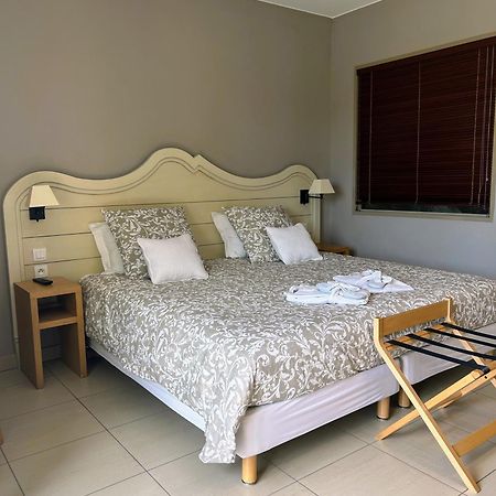 Suite Superieure Domaine Du Golf St Endreol, 1 A 2 Personnes La Motte Exterior foto